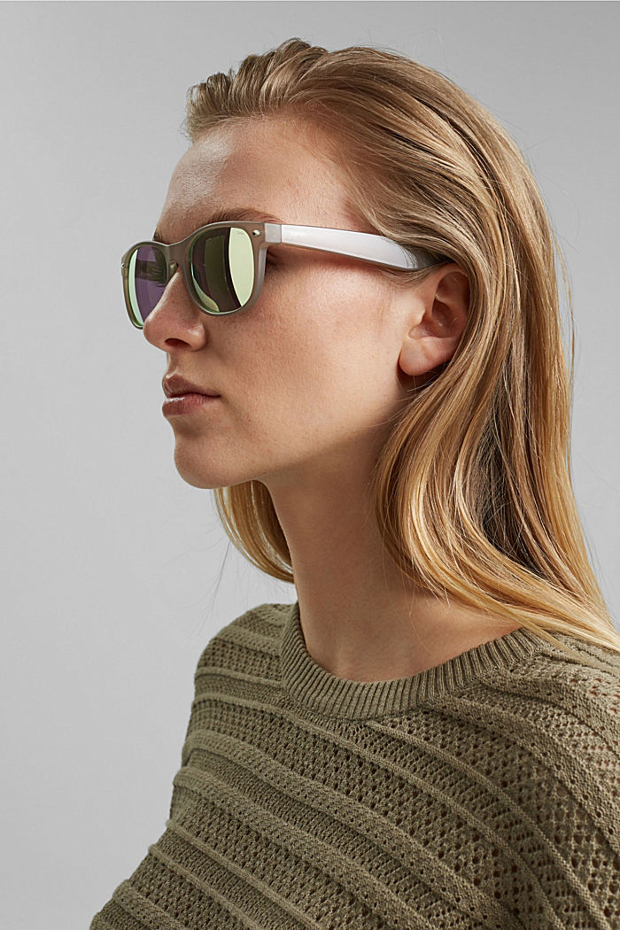 Sunglasses with a timeless design