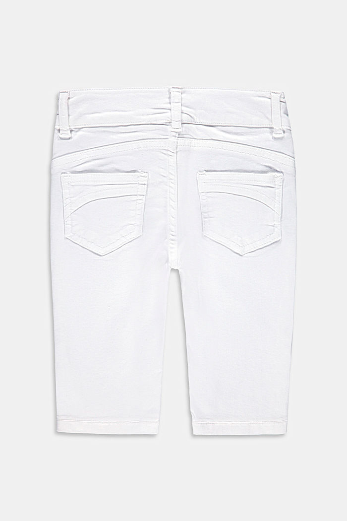 Capri-length trousers with an adjustable waistband