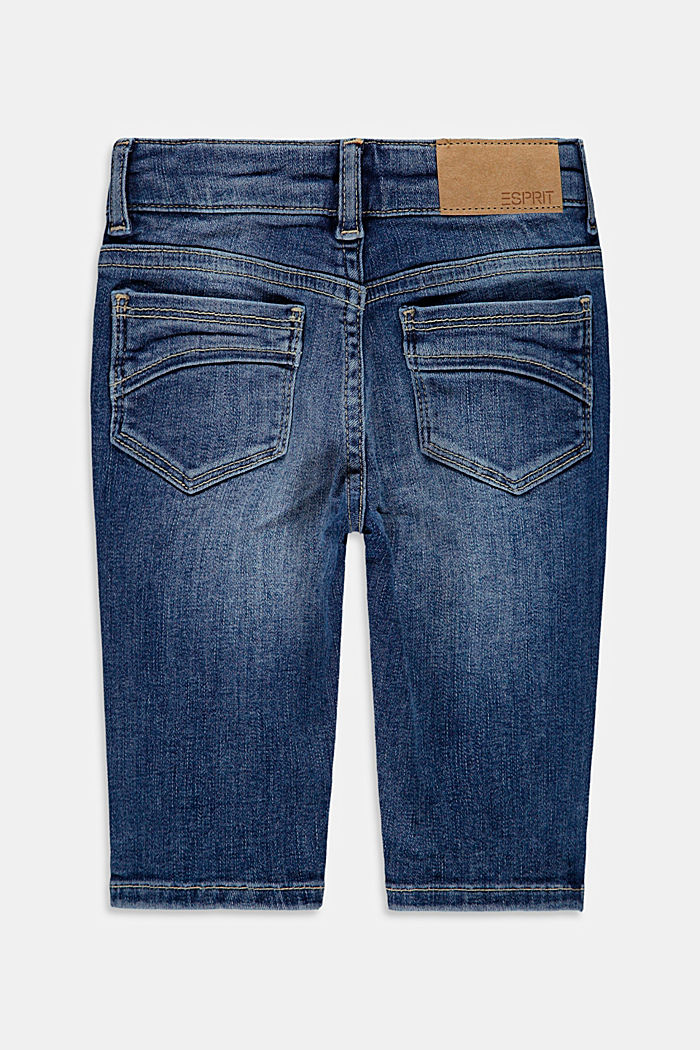 Capris jeans with an adjustable waistband