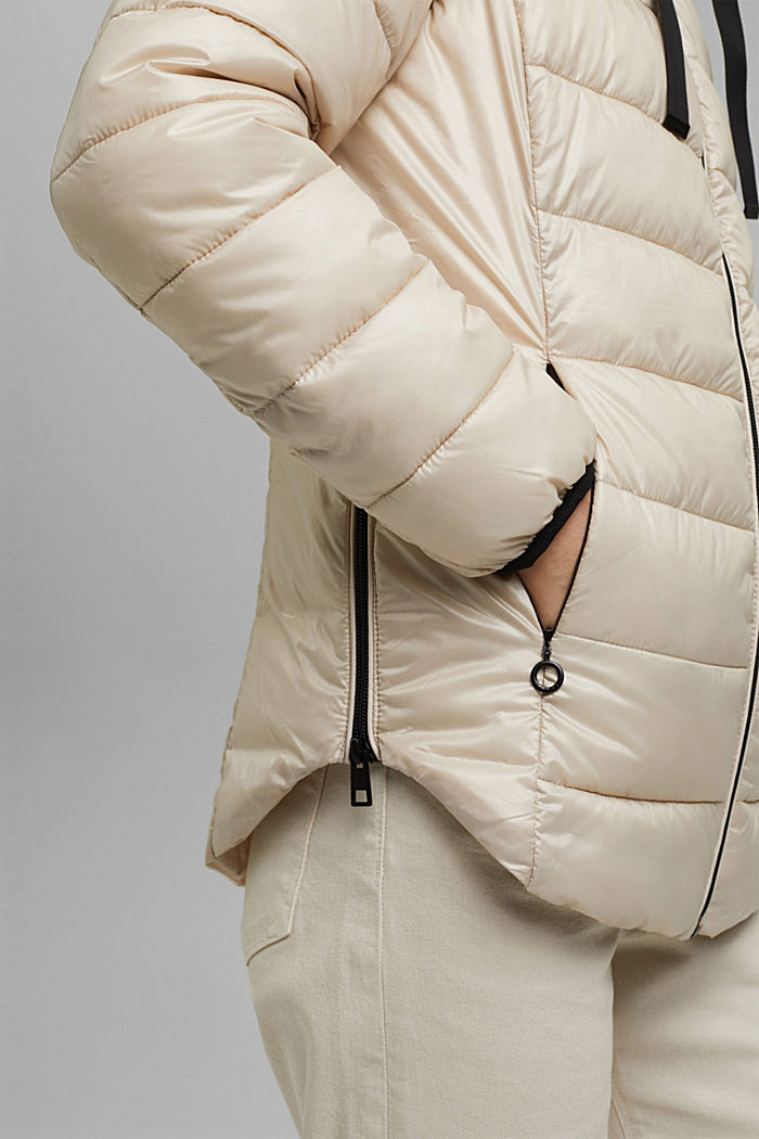 En matière recyclée : veste matelassée à capuche amovible, CREAM BEIGE, detail image number 5