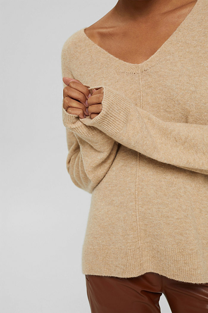 Con lana: jersey de cuello en pico, SAND, detail image number 2