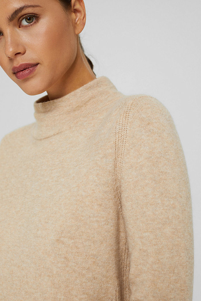 Con lana: pullover con collo a lupetto