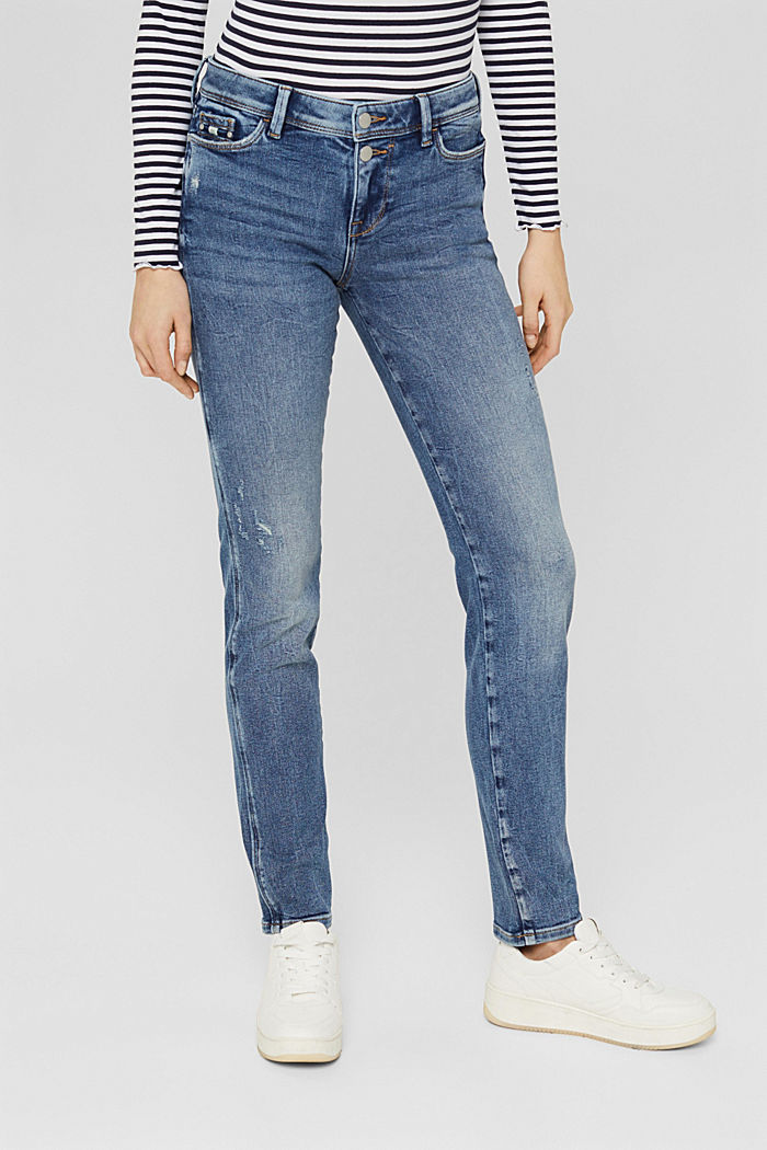 Strečové džíny s obnošeným vzhledem