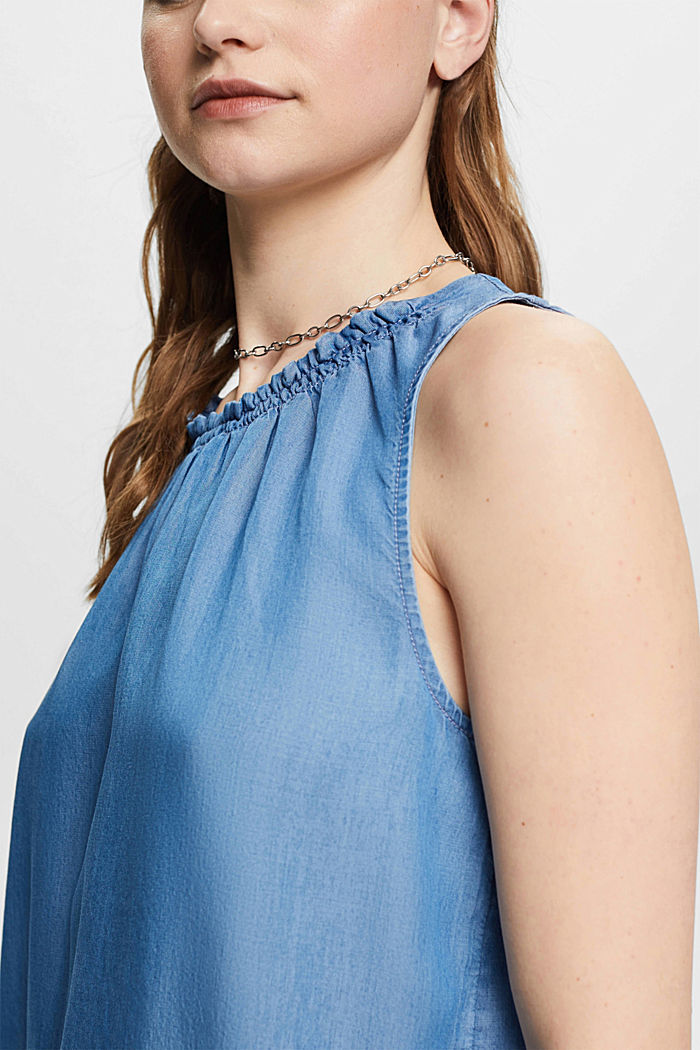 Faux-denim sleeveless blouse with ruffled neckline, BLUE MEDIUM WASHED, detail-asia image number 2