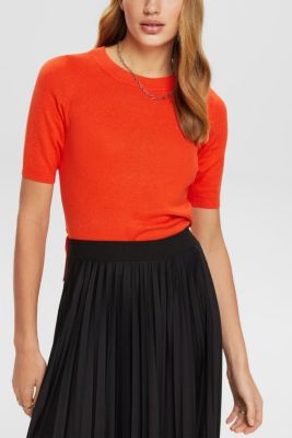 Short-sleeved knit sweater